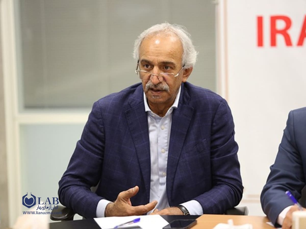 رئیس اتحادیه بازرگانان تجهیزات پزشکی در نشست خبری ایران مد | ابوالفتح صانعی | لیان آزمای بهار